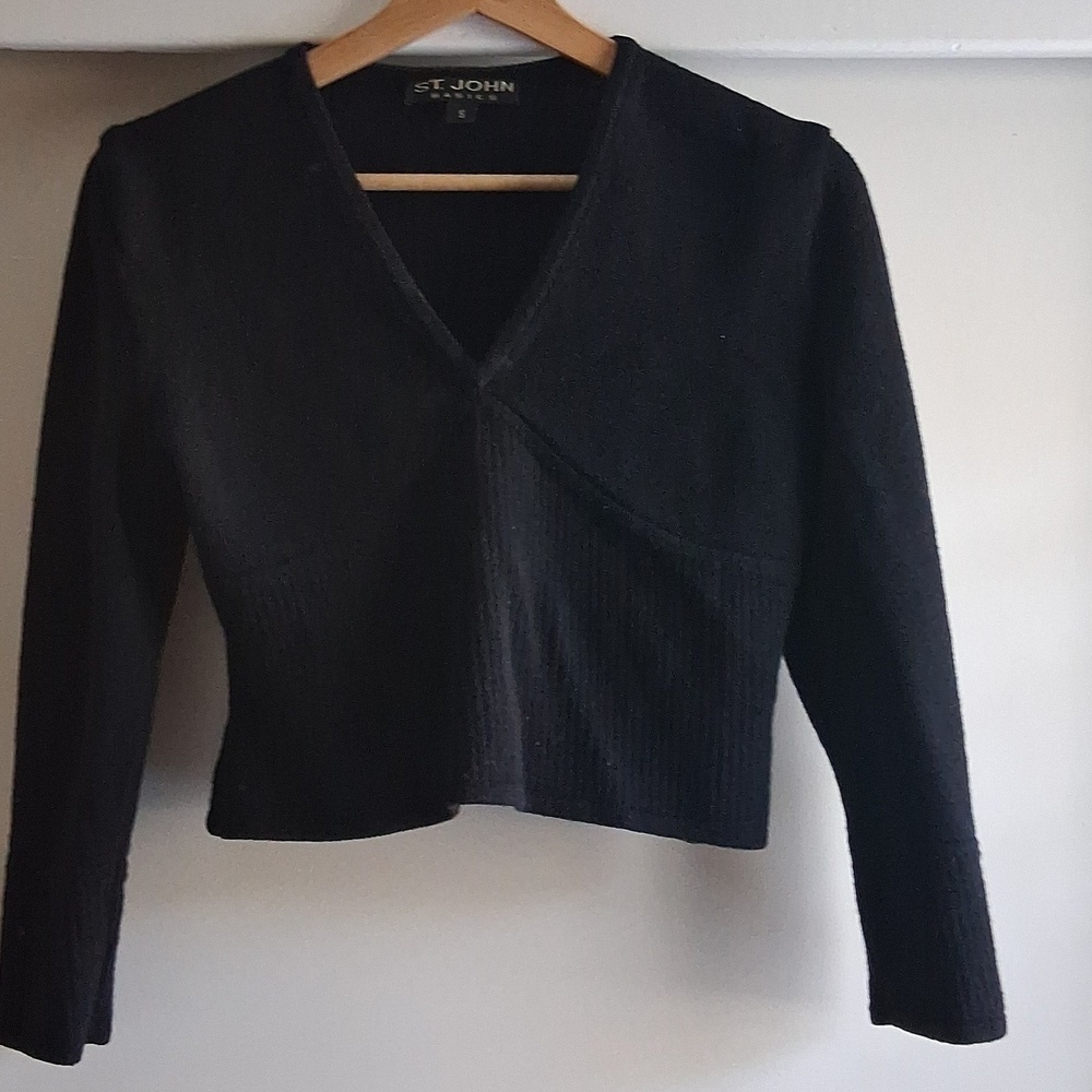 St John Santana Knit Black V Neck Cropped Sweater Shirt Small
